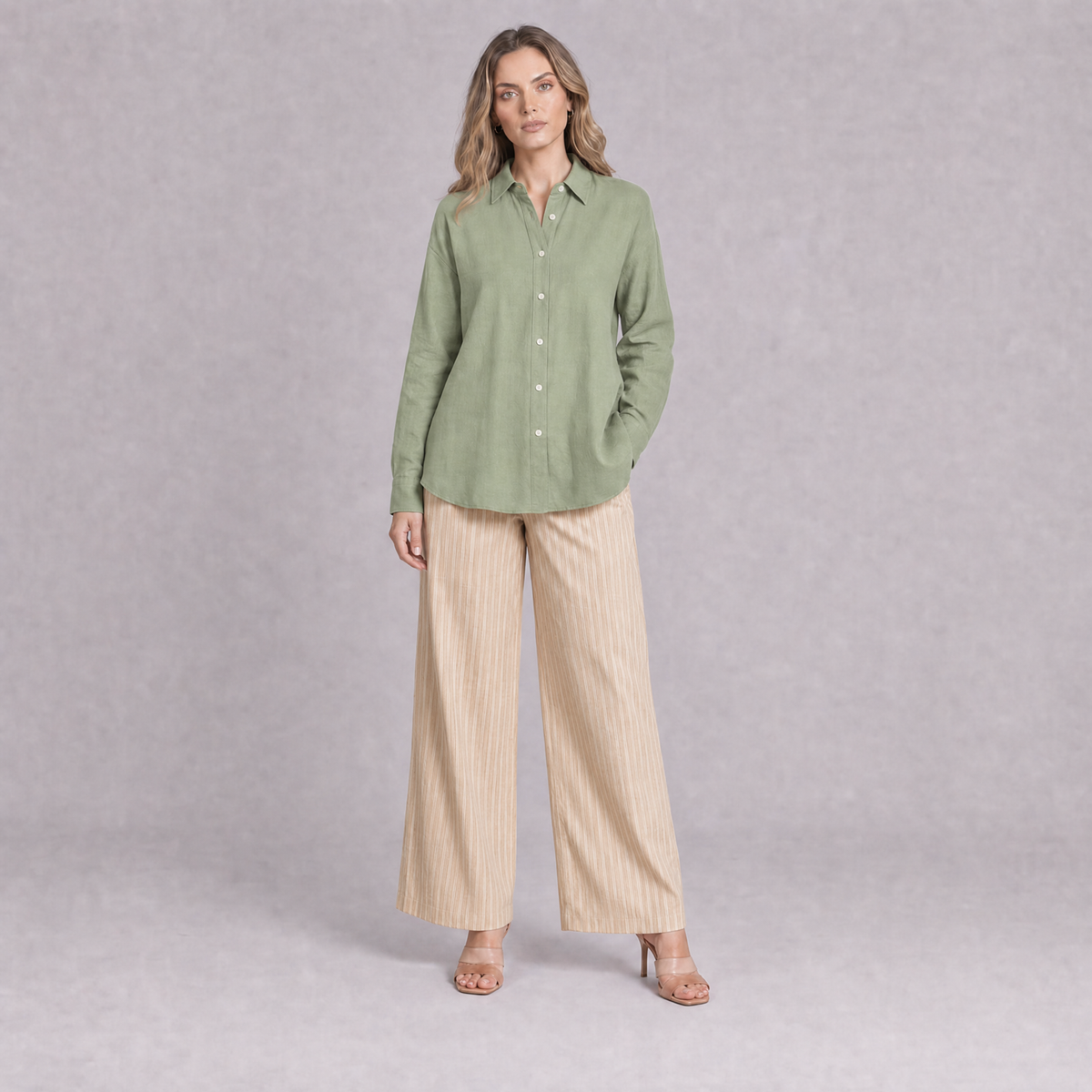 Linen Classic Shirt in Sage Green, Ratń Swamini