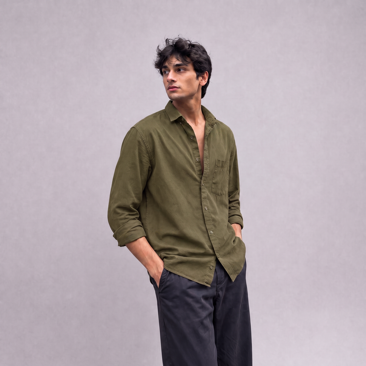 Linen Classic Shirt in Moss Green - OEKO-TEX certified pure linen