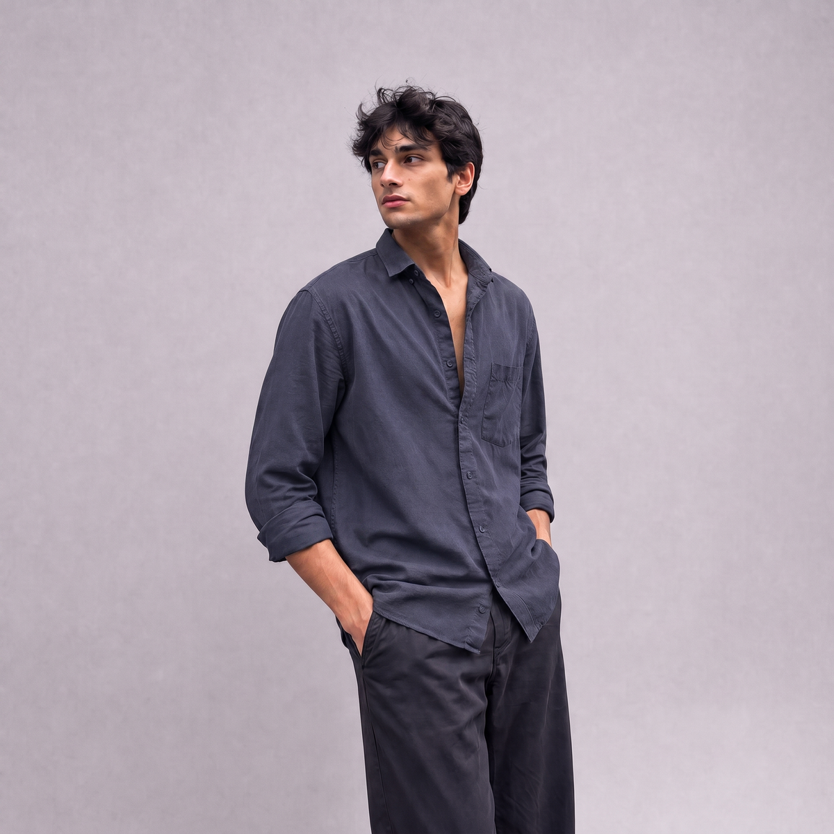 Linen Classic Shirt in Navy Blue - OEKO-TEX certified pure linen