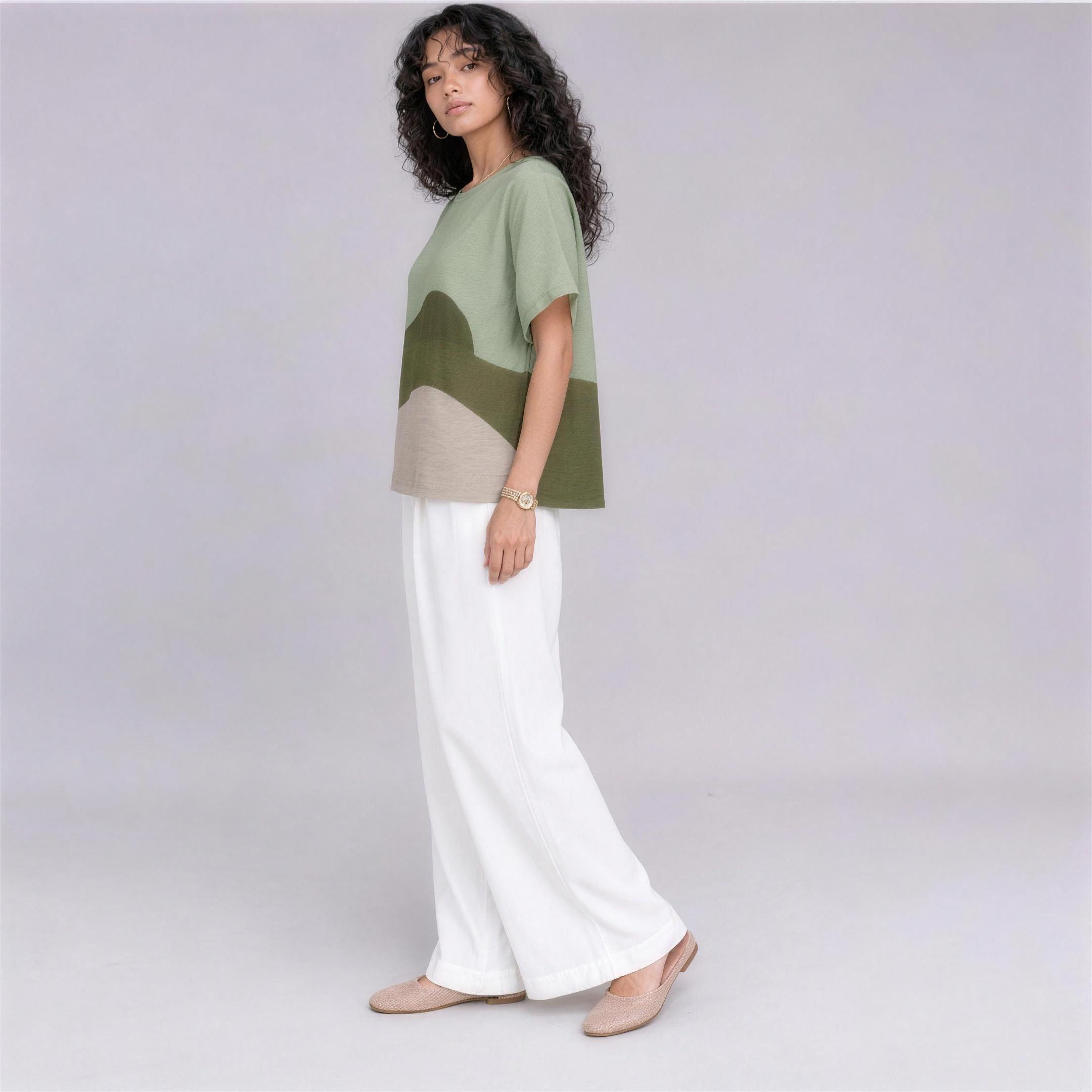 Linen Wave Colour-Block Top in Fernwood, Ratń Swamini, side view