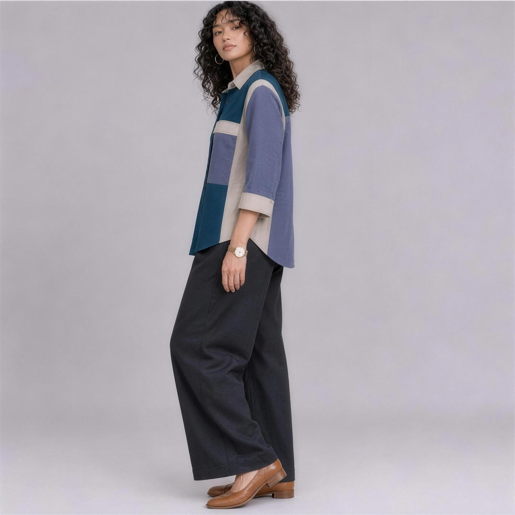 Linen Colour-Block Shirt in Harbor, Ratń Swamini, side view