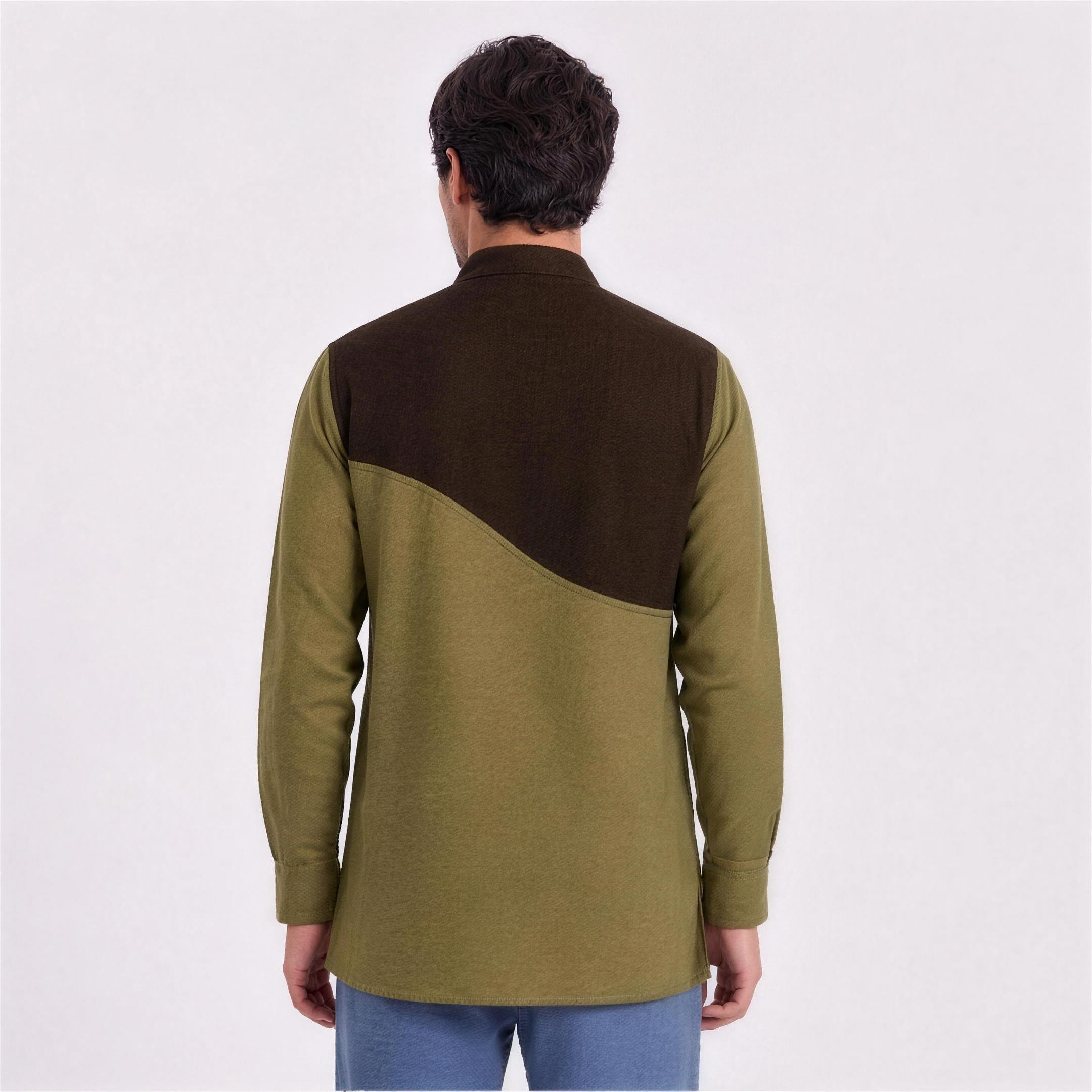 Linen Colour-Block Kurta Shirt in Woodland, Ratń Swamini, back view