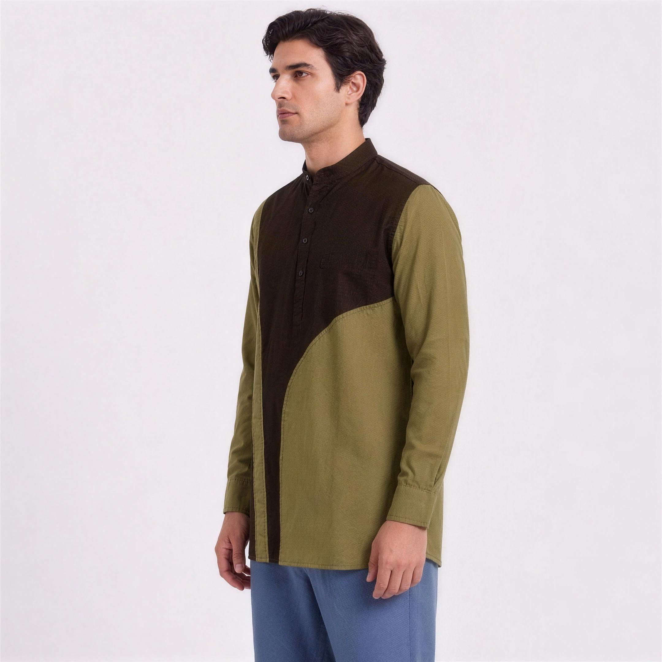 Linen Colour-Block Kurta Shirt in Woodland, Ratń Swamini, side view