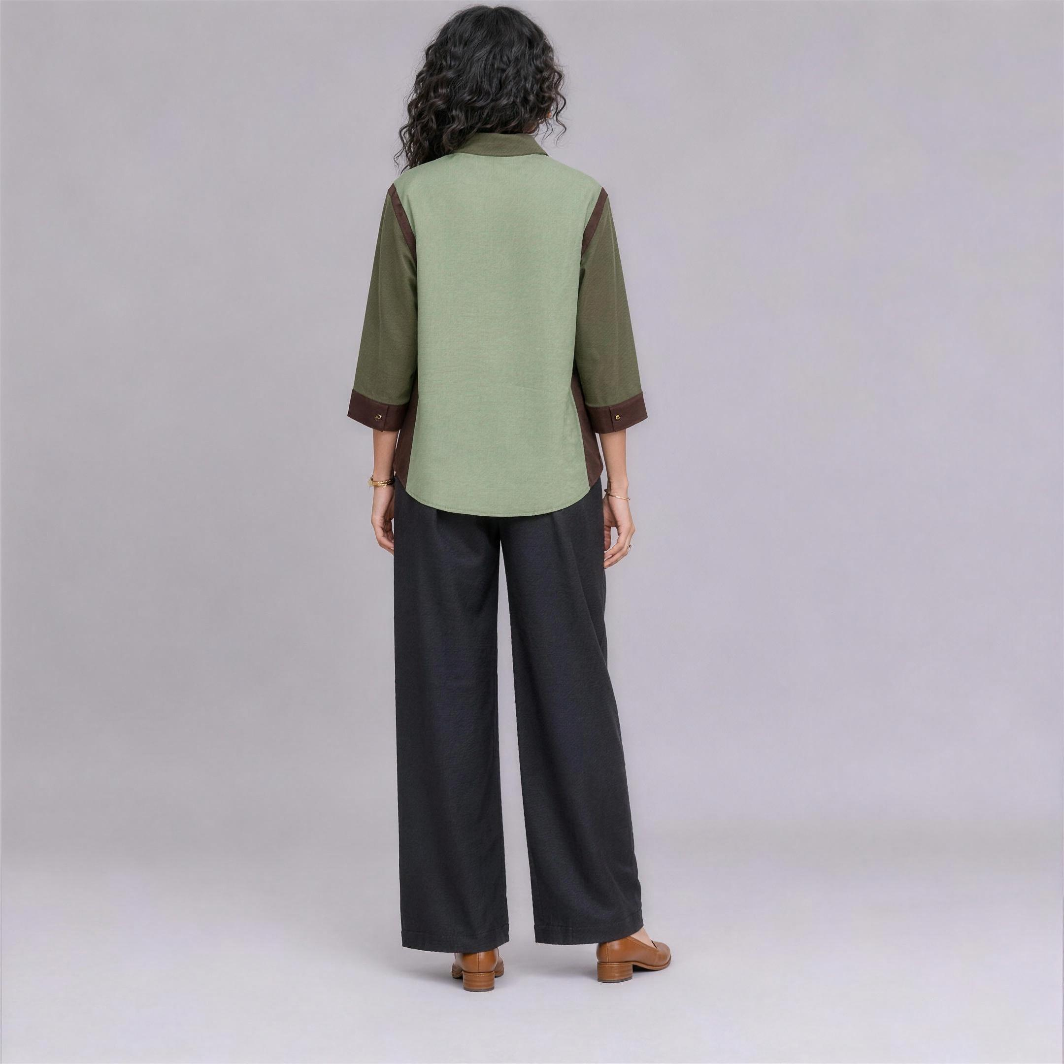Linen Colour-Block Shirt in Highland, Ratń Swamini, back view